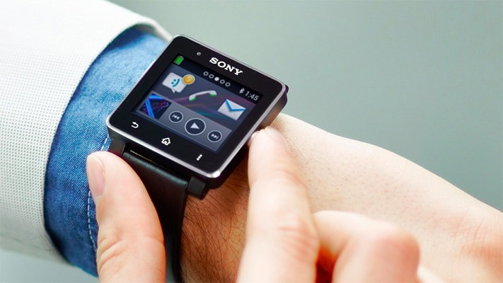 تقرير: مسافرو الخطوط الجوية مستعدون للتكنولوجيا القابلة للارتداء sony-smartwatch-2.jp