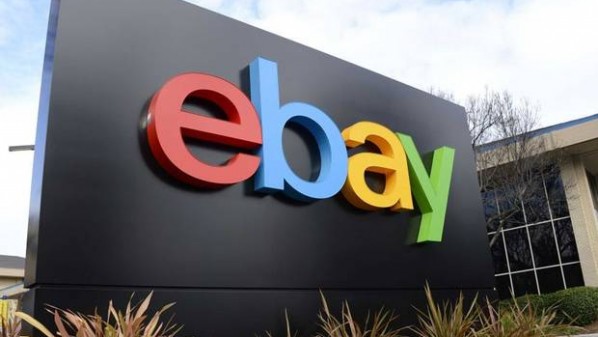 موقع eBay يعتزم فصل آلاف العمال في إطار استقلال خدمة PayPal