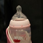 Baby Glgl .. زجاجة أطفال ذكية توفر تجربة شرب حليب صحية لطفلك