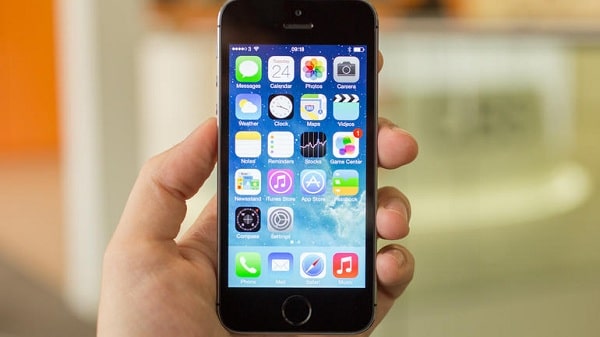 تقرير: “آيفون 5إس” أكثر الهواتف شيوعا في الإمارات خلال الربع الثالث من 2014 orig-apple-iphone-5s