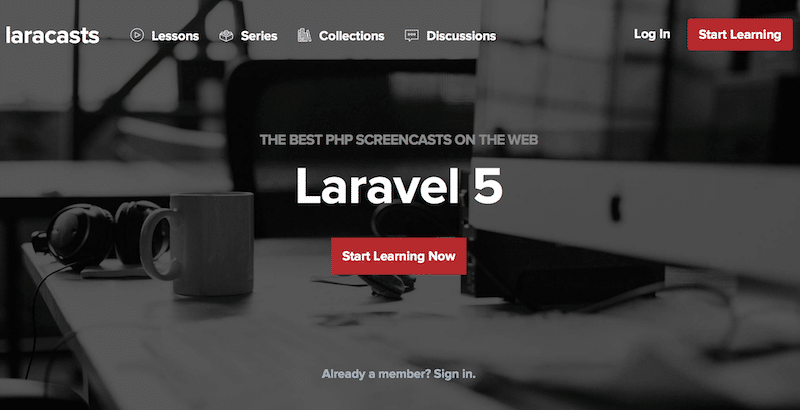 موقع لتعلّم لغة PHP وإطار عمل Laravel