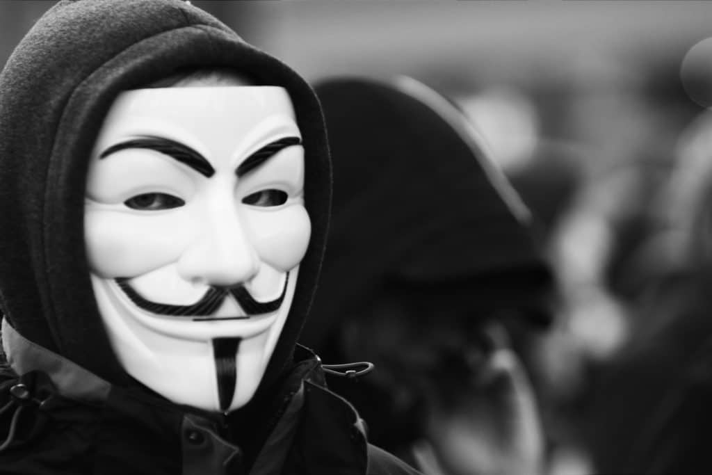 أنونيموس تتهم شركة CloudFlare بحماية مواقع تنظيم الدولة على الإنترنت