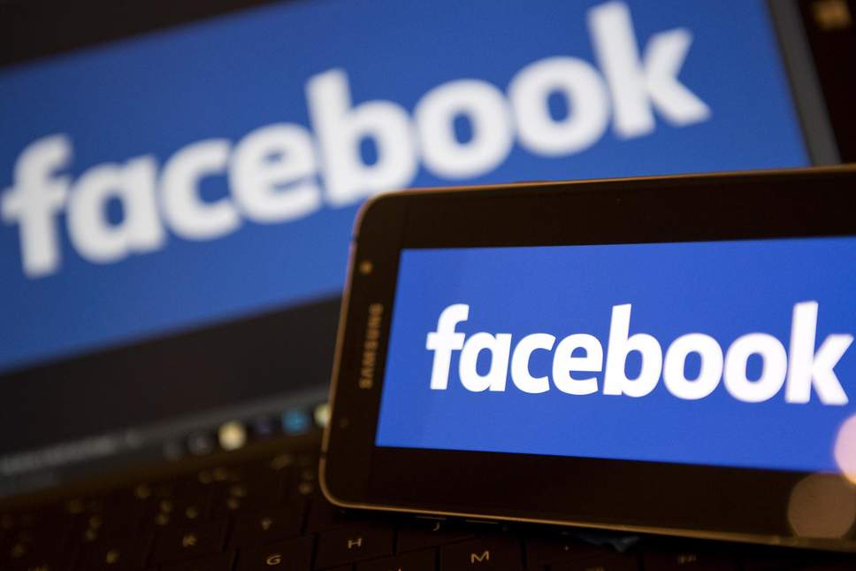 فيسبوك تحظر المحتوى الذي يعرض الأشخاص لمخاطر مالية