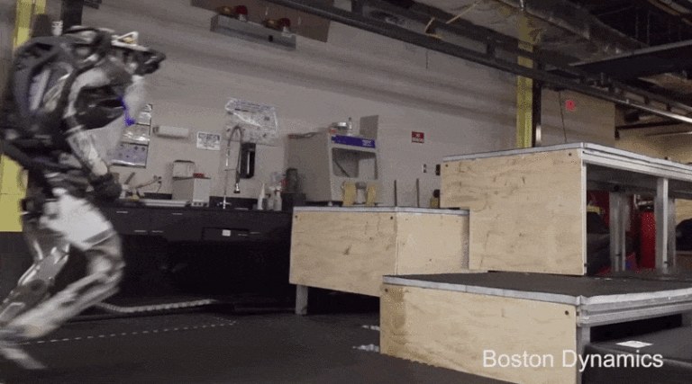 روبوت بوسطن ديناميكس يتمتع بقدرات بشرية