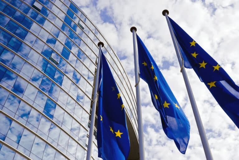 الاتحاد الأوروبي يحذر عمالقة التكنولوجيا قبيل الانتخابات الأوروبية