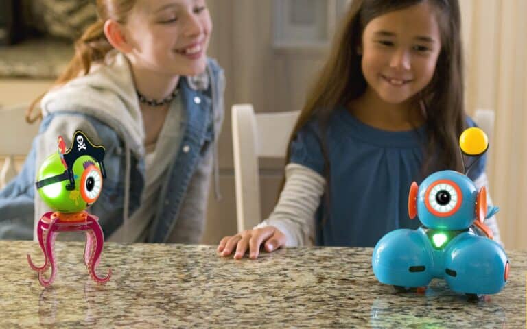 أفضل 10 روبوتات للأطفال في 2019 للتعلم والمرح
