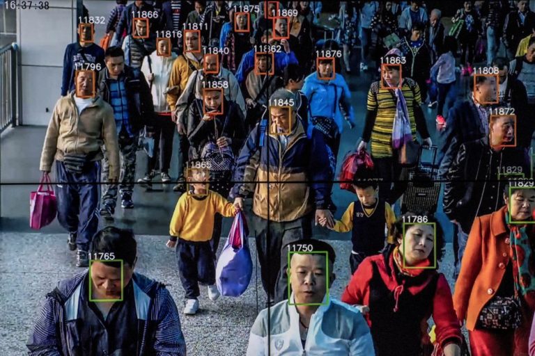 شركة مراقبة صينية تكشف بيانات ملايين المواطنين المسلمين