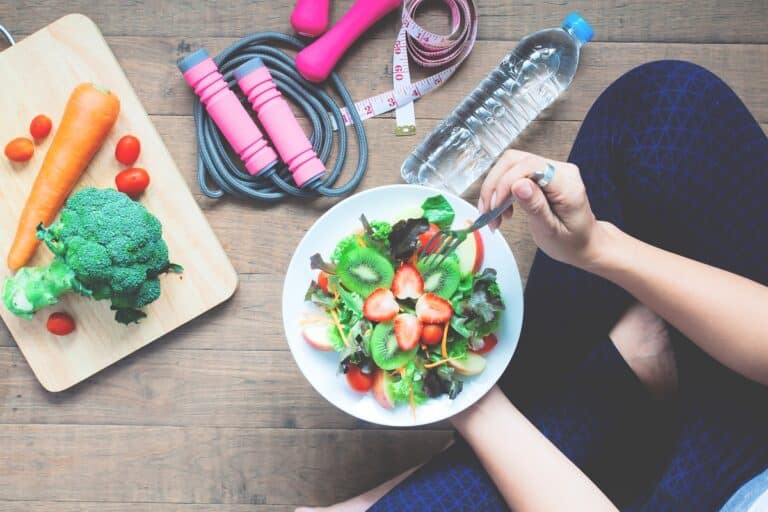 5 تطبيقات هامة تساعدك على اختيار الأكل الصحي وفقدان الوزن بسهولة