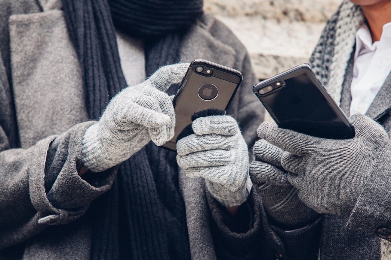 كيف تجعل بطارية هاتفك تدوم لفترة أطول في الطقس البارد