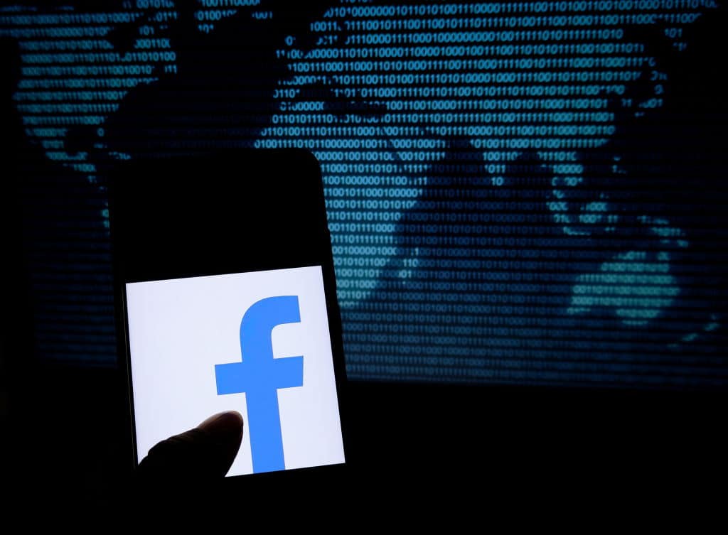 فيسبوك وجوجل تواجهان تحقيقات حول مكافحة الاحتكار والخصوصية