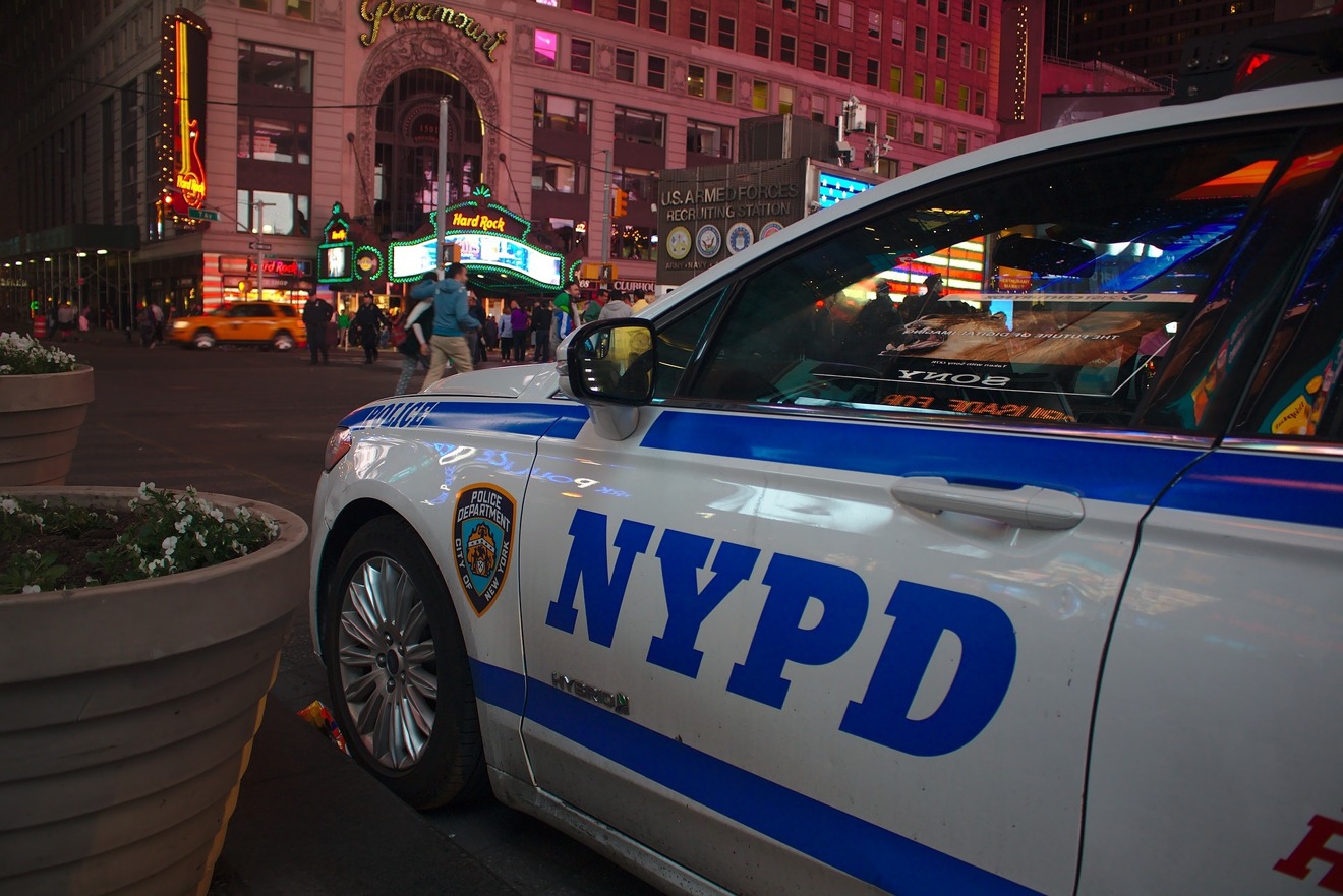 شرطة نيويورك تتخلى عن الدفاتر الورقية لصالح تطبيق آيفون   البوابة العربية للأخبار التقنية