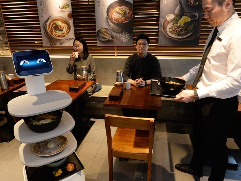 روبوت لخدمات الطعام من إل جي يدخل مطاعم سيول   البوابة العربية للأخبار التقنية
