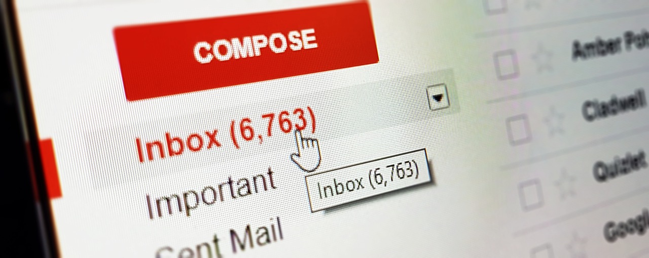 كيفية حفظ نسخة احتياطية من البريد الإلكتروني