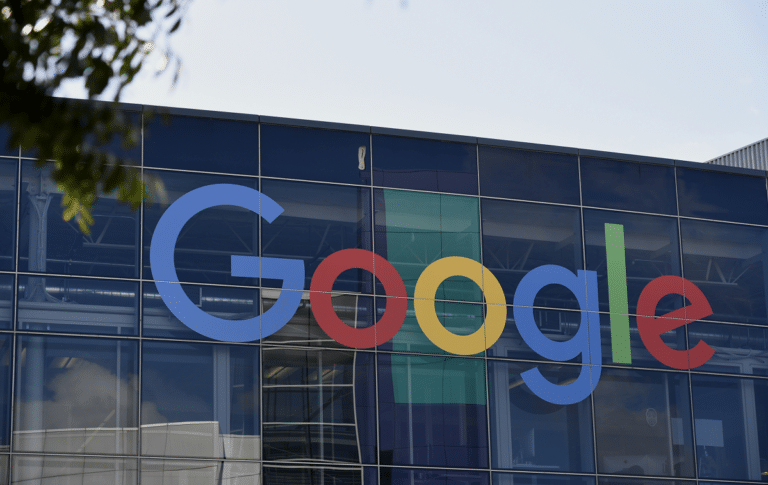 جوجل تقدم أكثر من 800 مليون دولار لدعم الشركات الصغيرة فما موقف شركتك؟