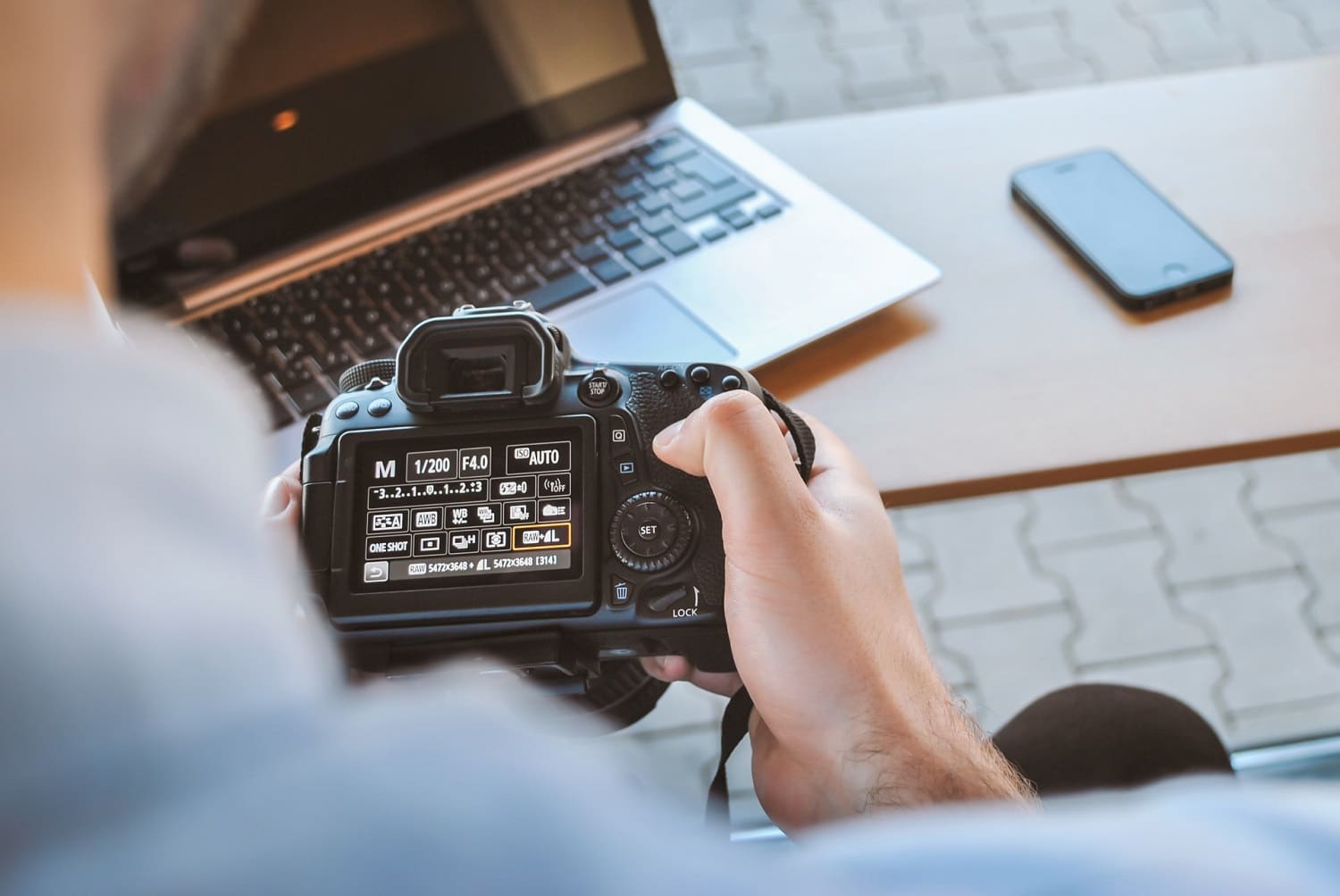 5 من أبرز برامج وتطبيقات تحرير الصور المجانية للمصورين ذوي الميزانية المحدودة
