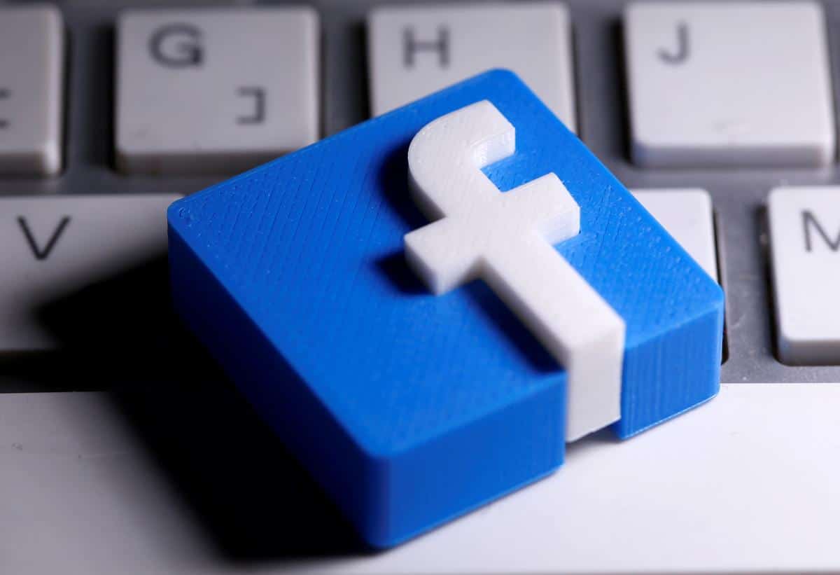 فيسبوك تدرس حظر الإعلانات السياسية
