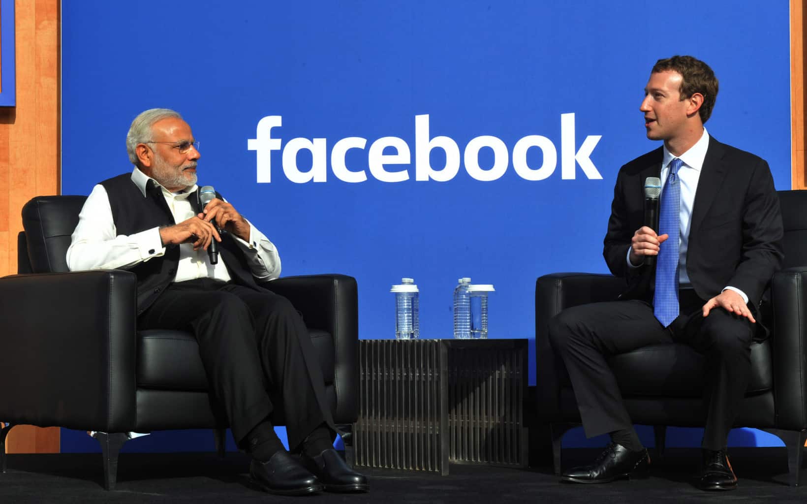 فيسبوك تتجاهل خطاب الكراهية لإرضاء الحكومة الهندية