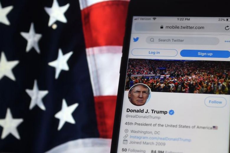 تويتر ترفق إخلاء مسؤولية مع تغريدة للرئيس ترامب