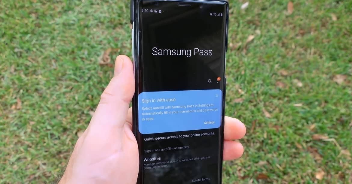 كيفية إيقاف تشغيل تطبيق Samsung Pass في هاتف جالاكسي