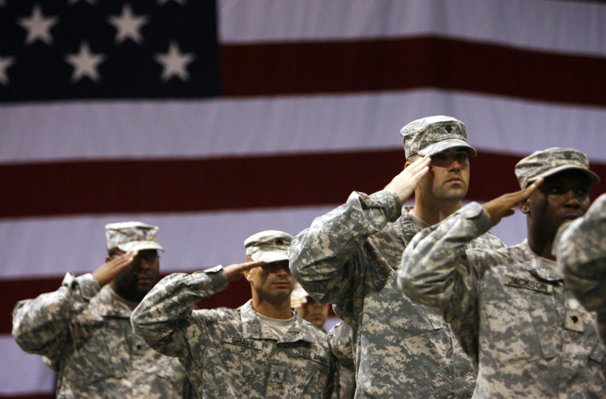 الجيش الأمريكي يطور تقنية تسمح للجنود بقراءة الأفكار