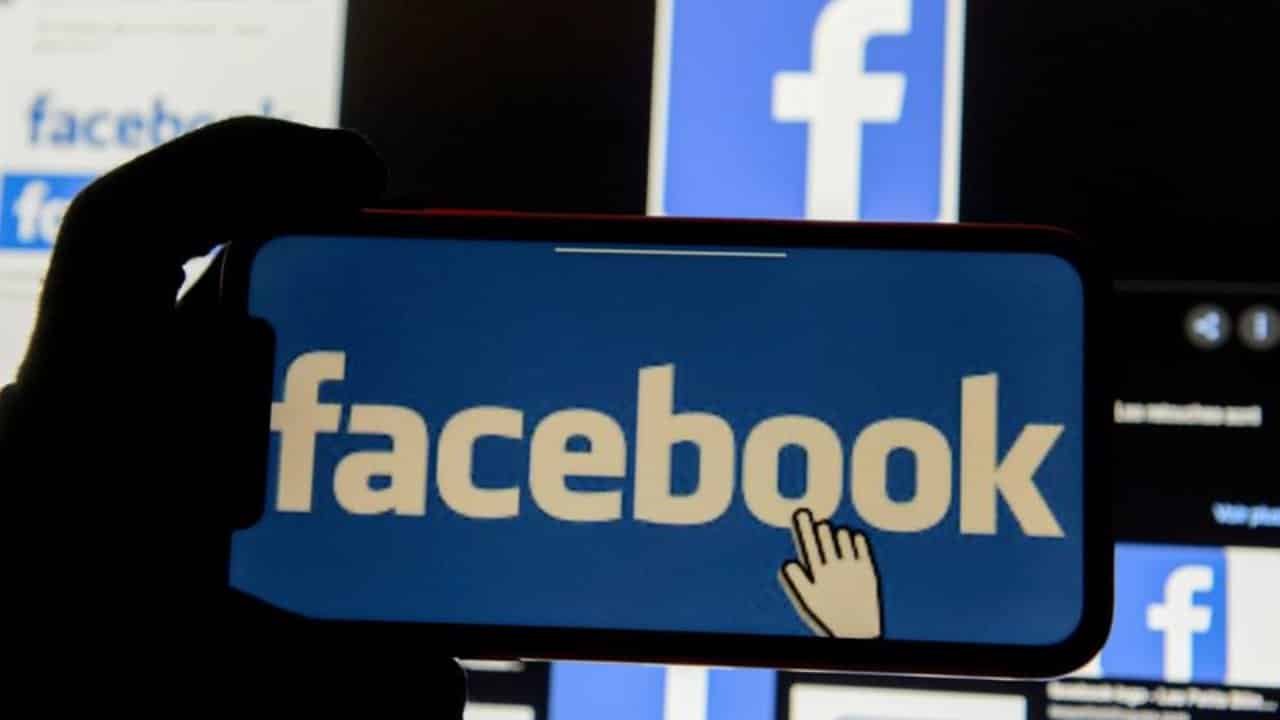 مستخدمو فيسبوك في بريطانيا يفقدون الحماية الأوروبية
