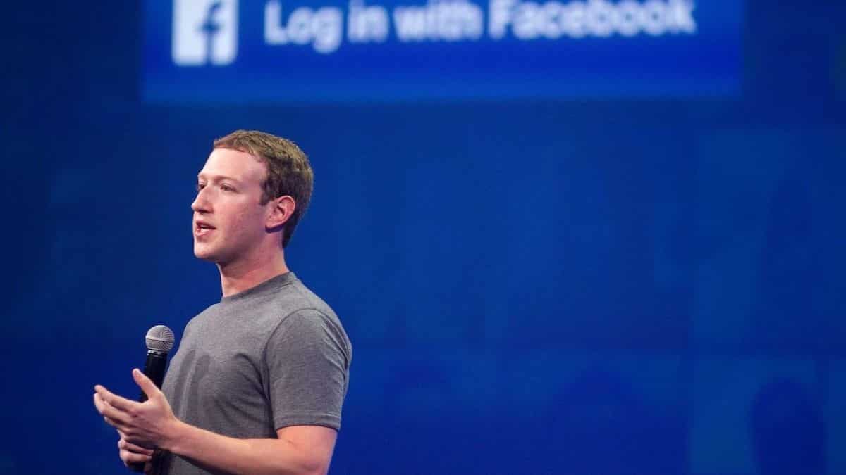 فيسبوك تستعد لدعوى مكافحة احتكار ضد آبل