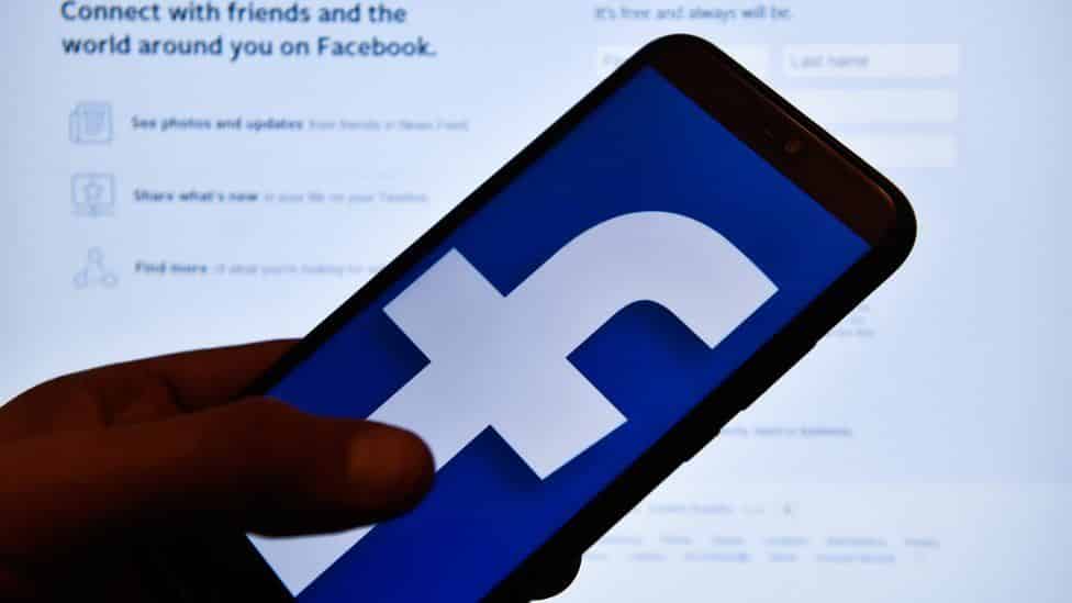 فيسبوك تنجذب إلى معركة حول سياسة إسرائيل