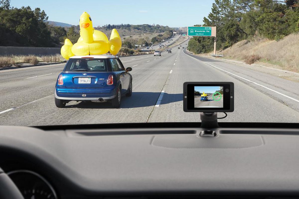 Owlcam تكشف عن كاميرا ذكية للسيارة تعزز الرؤية الليلية