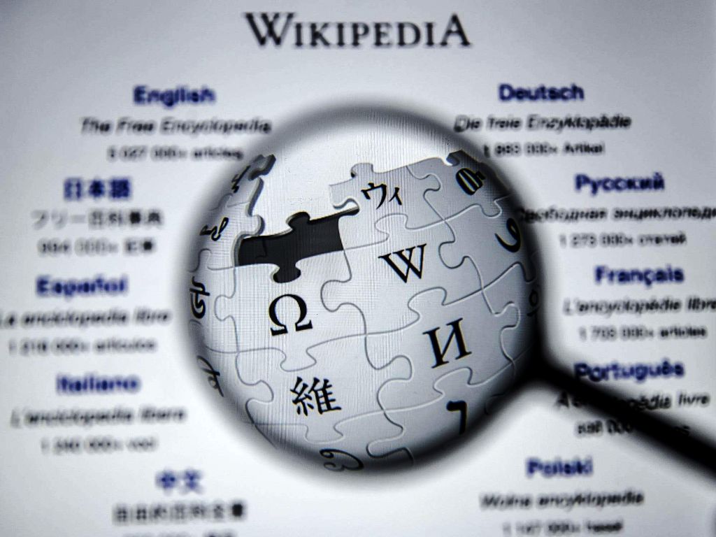 ويكيبيديا تكافح إساءة استخدام المواقع
