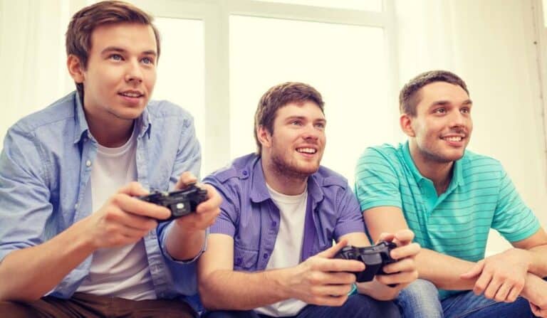 5 من أبرز الألعاب المتعددة اللاعبين عبر الإنترنت لمستخدمي PlayStation 5