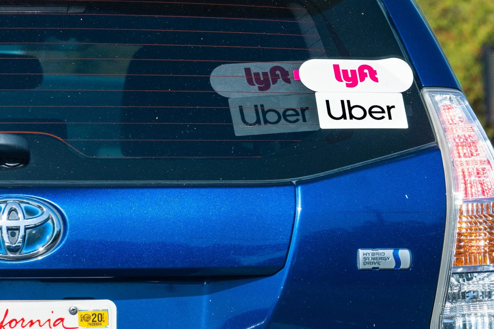 Uber و Lyft تتعاونان بشأن السائقين المحظورين