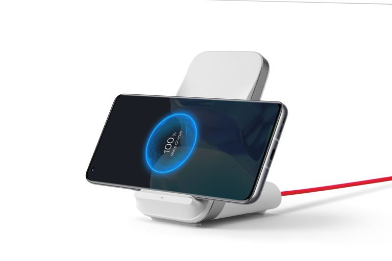 OnePlus 9 Pro يدعم الشحن اللاسلكي بسرعة 50 واط