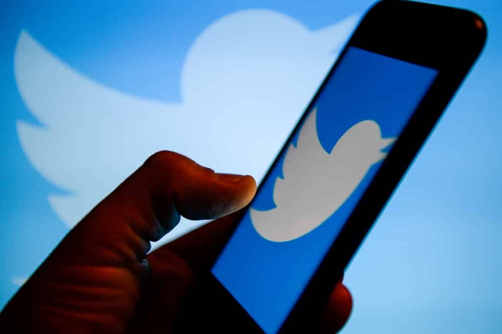 تويتر تختبر ميزات التجارة الإلكترونية الجديدة للتغريدات