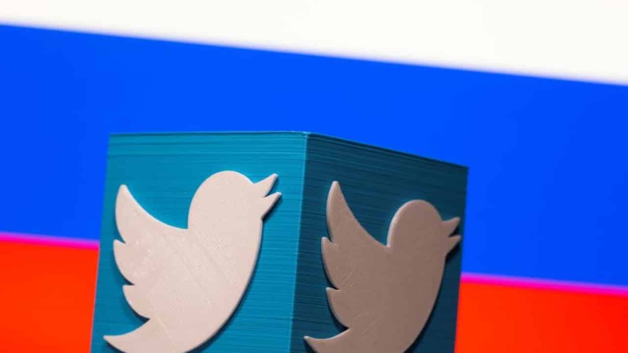 روسيا تمدد الإبطاء العقابي ضد تويتر حتى شهر مايو