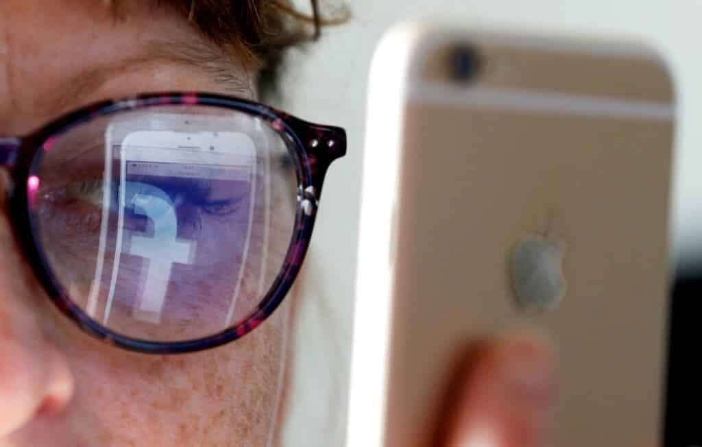 فيسبوك تريد جذب المراسلين إلى منصتها الإخبارية