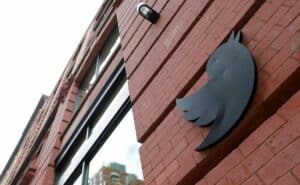 تويتر تخسر كبار المديرين التنفيذيين في إعادة الهيكلة