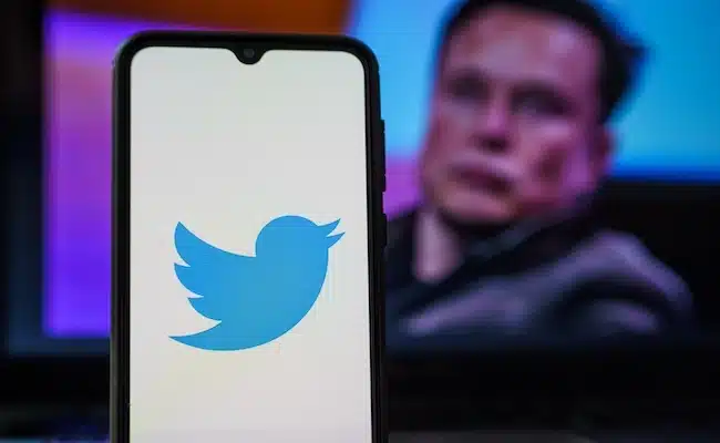 موظفون يقاضون تويتر بعد حملة التسريح الجماعي