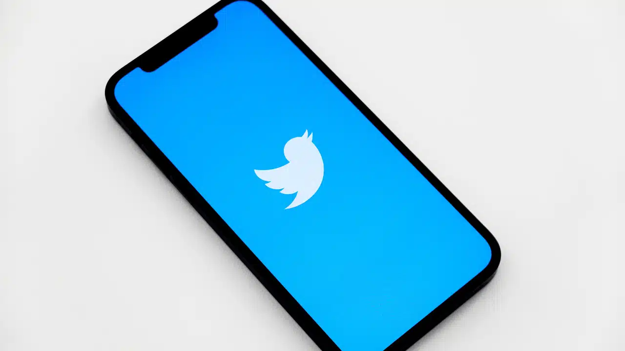 تقرير: ماسك قد يجعل كامل تويتر خدمة مدفوعة