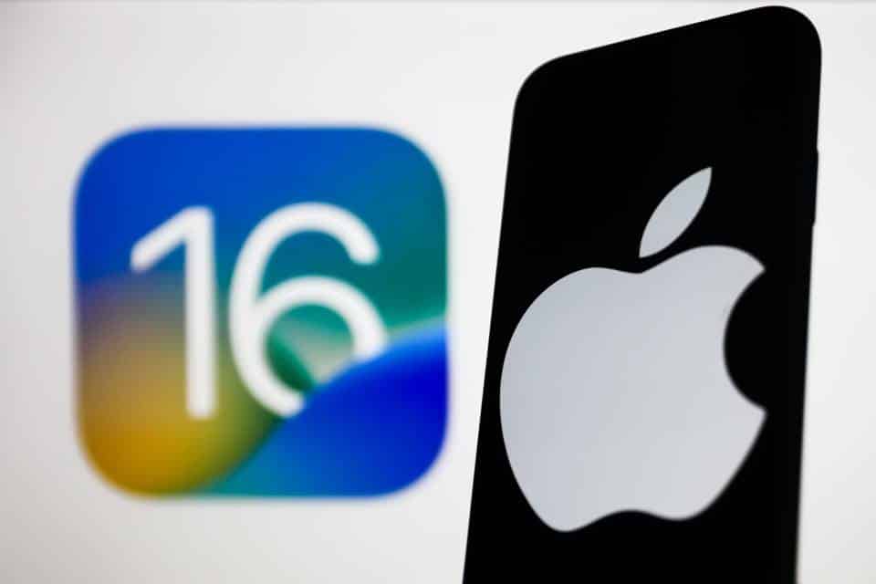 آبل تطلق iOS 16.2 لهواتف آيفون مع تشفير iCloud وميزات أخرى