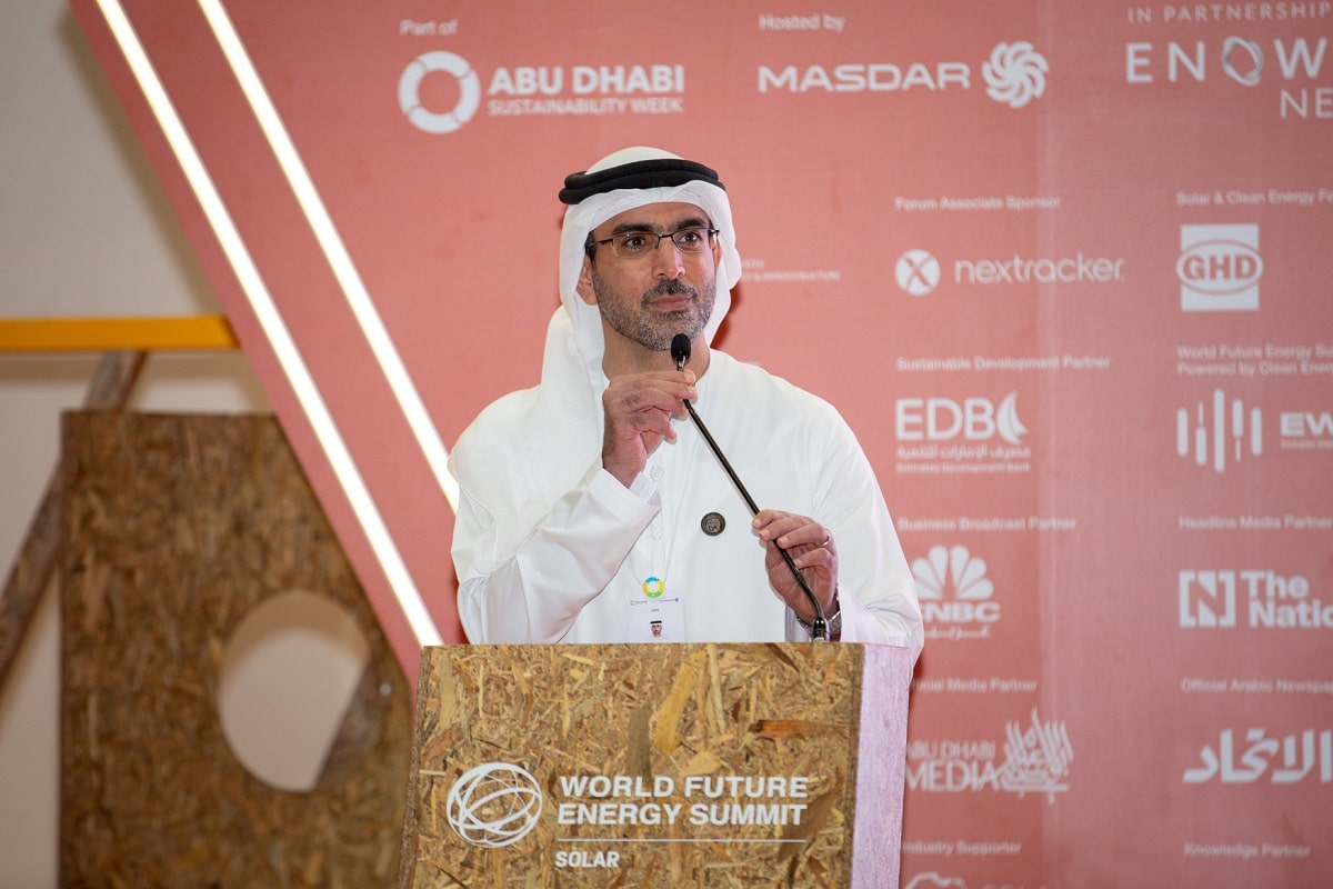 الإمارات تستثمر 163 مليار دولار في الطاقة النظيفة والمتجددة خلال العقد المقبل