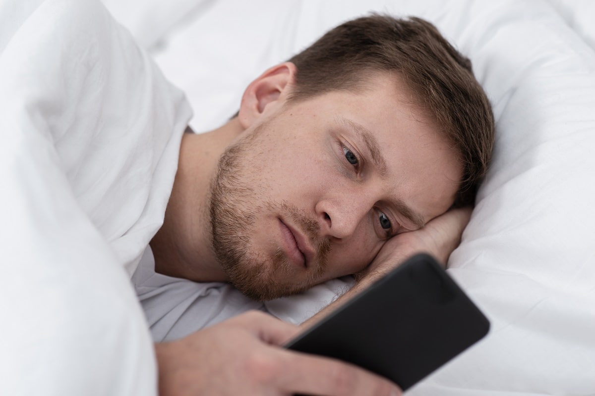 نصائح لتقليل استخدام الهاتف قبل النوم