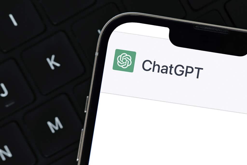 دراسة جديدة تحذر من مخاطر تطبيقات ChatGPT المزيفة