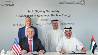 الإمارات تتعاون مع شركة بيل جيتس لإنتاج الكهرباء الخالية من الانبعاثات 