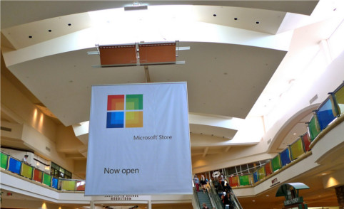 مايكروسوفت تخطط لافتتاح 44 متجراً خلال عام