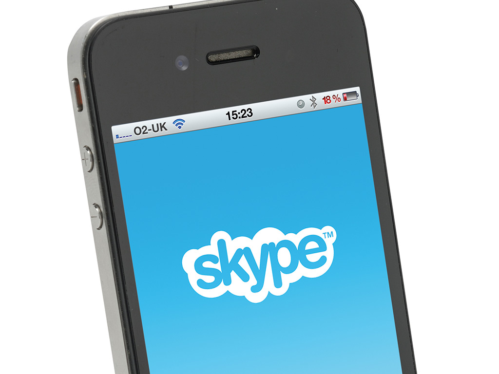 عقوبات استخدام "سكايب" هاتفيًا قد تصل إلى الحبس في الإمارات