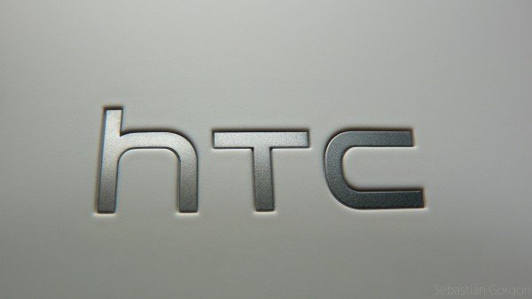 هاتف HTC M7 يظهر في صور مسربة